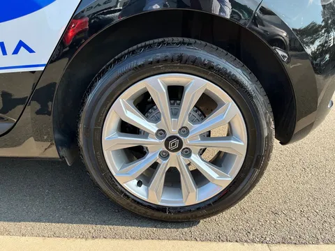 BG24HPL Renault Clio 1.0 TCe 90 Evolution 5dr Thumbnail #6