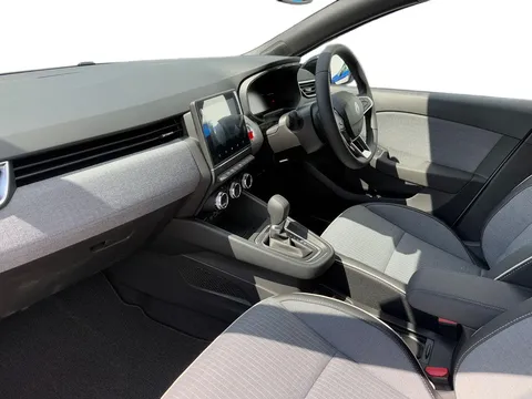 BA25AZB Renault Clio 1.6 E-TECH full hybrid 145 Techno 5dr Auto Thumbnail #4