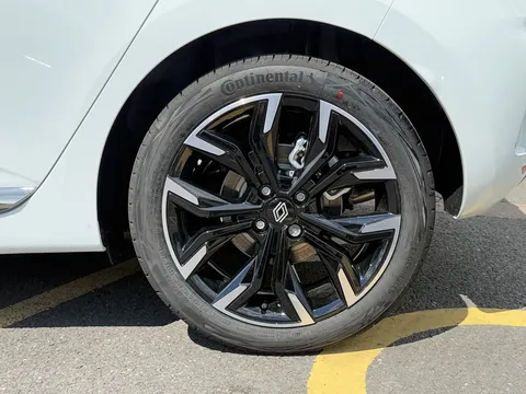 BA25AZB Renault Clio 1.6 E-TECH full hybrid 145 Techno 5dr Auto Thumbnail #31