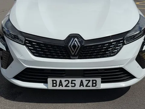 BA25AZB Renault Clio 1.6 E-TECH full hybrid 145 Techno 5dr Auto Thumbnail #21