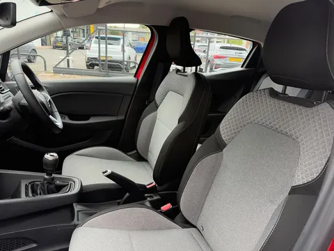 BG24EMX Renault Clio 1.0 TCe 90 Evolution 5dr Thumbnail #28