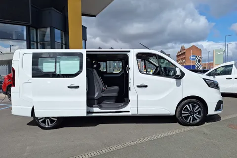 DT25YGU Renault Trafic LL30 Blue dCi 150 Extra Sport [Safety] Crew Van Thumbnail #17