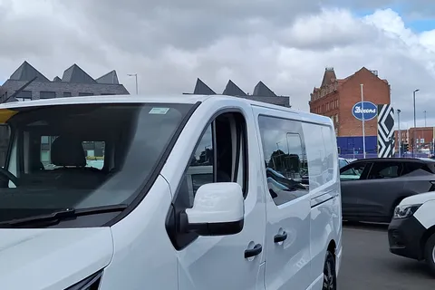 DT25YGU Renault Trafic LL30 Blue dCi 150 Extra Sport [Safety] Crew Van Thumbnail #26