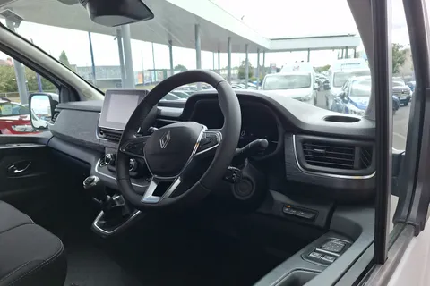 DT25YGU Renault Trafic LL30 Blue dCi 150 Extra Sport [Safety] Crew Van Thumbnail #33