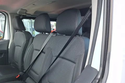 DT25YGU Renault Trafic LL30 Blue dCi 150 Extra Sport [Safety] Crew Van Thumbnail #28