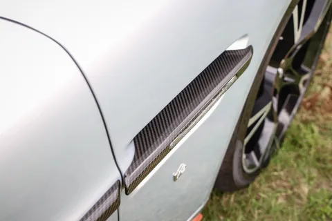 RJB138B Aston Martin Vanquish V12 [595] S 2+2 2dr Touchtronic Auto Thumbnail #12