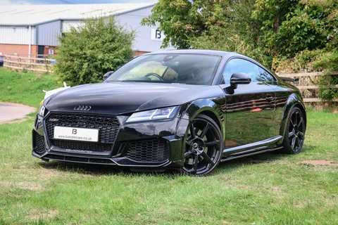 YG70YCD Audi TT TT RS TFSI Quattro Audi Sport Ed 2dr S Tronic Thumbnail #3