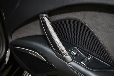 YG70YCD Audi TT TT RS TFSI Quattro Audi Sport Ed 2dr S Tronic Thumbnail #20