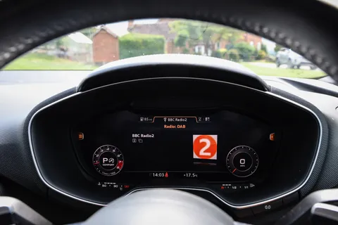 YG70YCD Audi TT TT RS TFSI Quattro Audi Sport Ed 2dr S Tronic Thumbnail #24