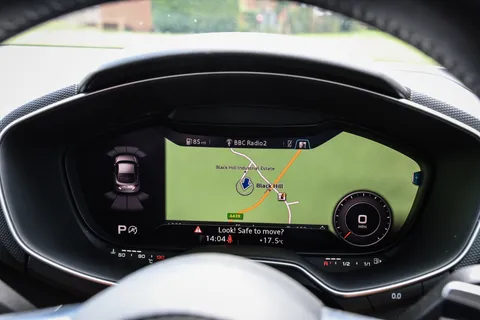 YG70YCD Audi TT TT RS TFSI Quattro Audi Sport Ed 2dr S Tronic Thumbnail #34