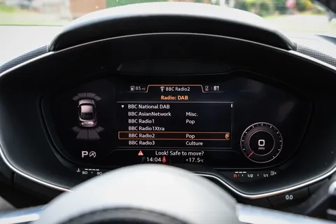 YG70YCD Audi TT TT RS TFSI Quattro Audi Sport Ed 2dr S Tronic Thumbnail #35