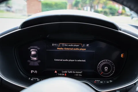 YG70YCD Audi TT TT RS TFSI Quattro Audi Sport Ed 2dr S Tronic Thumbnail #36