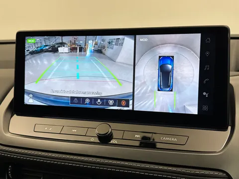 OW24PJO Nissan Qashqai 1.3 DiG-T MH N-Connecta [Glass Roof] 5dr Thumbnail #25