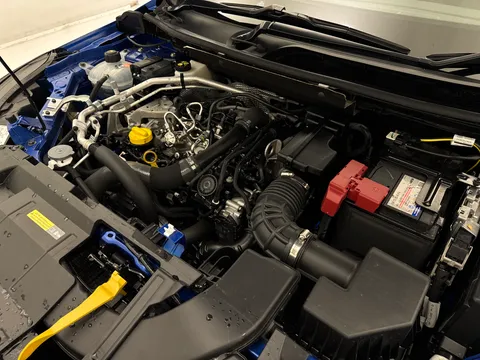 OW24PJO Nissan Qashqai 1.3 DiG-T MH N-Connecta [Glass Roof] 5dr Thumbnail #27