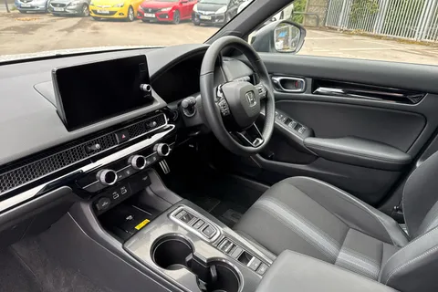 DC73OCJ Honda Civic 2.0 eHEV Sport 5dr CVT Thumbnail #3