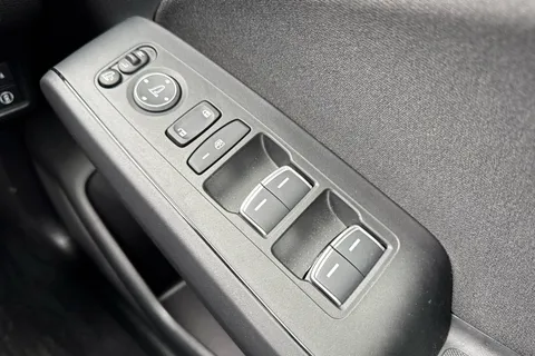 DC73OCJ Honda Civic 2.0 eHEV Sport 5dr CVT Thumbnail #24