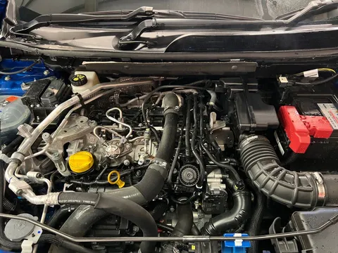 OW24EZV Nissan Qashqai 1.3 DiG-T MH N-Connecta [Glass Roof] 5dr Thumbnail #11