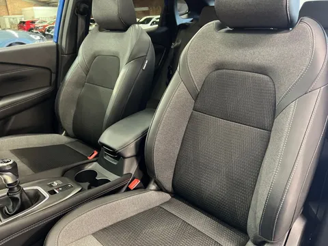 OW24EZV Nissan Qashqai 1.3 DiG-T MH N-Connecta [Glass Roof] 5dr Thumbnail #18