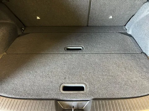 OW24EZV Nissan Qashqai 1.3 DiG-T MH N-Connecta [Glass Roof] 5dr Thumbnail #20