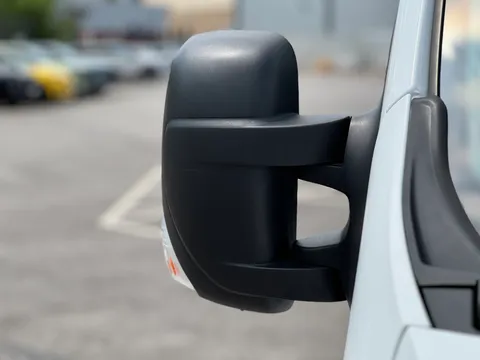 YT71DVP Renault Master LL35dCi Recovery Truck Thumbnail #10