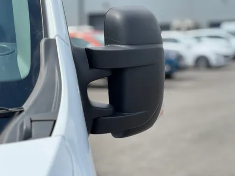 YT71DVP Renault Master LL35dCi Recovery Truck Thumbnail #11