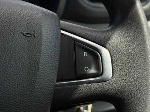 YT71DVP Renault Master LL35dCi Recovery Truck Thumbnail #20