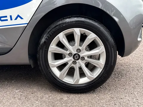 BG24HRK Renault Clio 1.0 TCe 90 Evolution 5dr Thumbnail #6