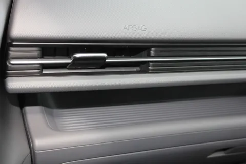 DU74XPX Hyundai Kona 160kW Ultimate 65kWh 5dr Auto Thumbnail #35