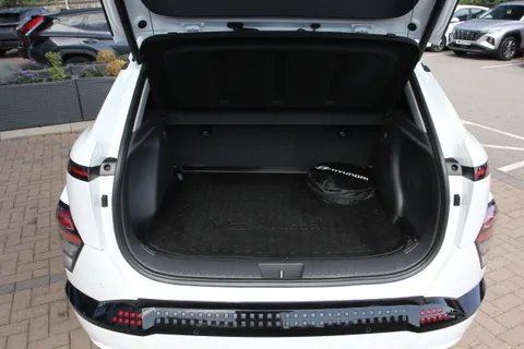 DU74XPX Hyundai Kona 160kW Ultimate 65kWh 5dr Auto Thumbnail #16