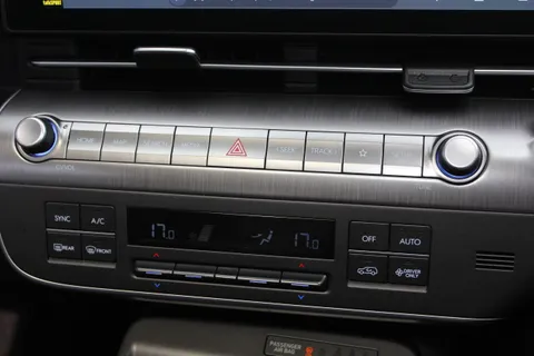 DU74XPX Hyundai Kona 160kW Ultimate 65kWh 5dr Auto Thumbnail #22