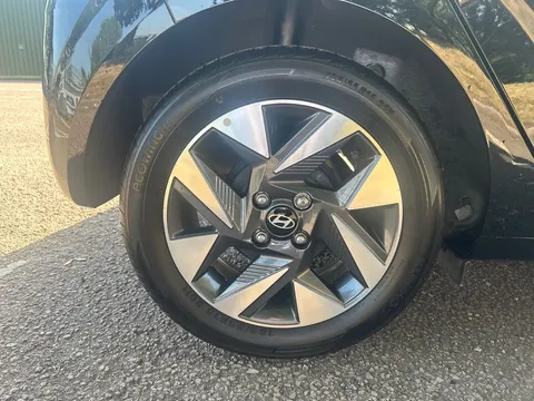 BF24LJE Hyundai i10 1.2 Advance 5dr Auto Thumbnail #5