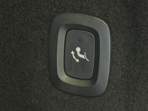 DV22LVK Volvo XC60 2.0 B5P Inscription 5dr AWD Geartronic Thumbnail #18