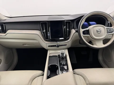DV22LVK Volvo XC60 2.0 B5P Inscription 5dr AWD Geartronic Thumbnail #21