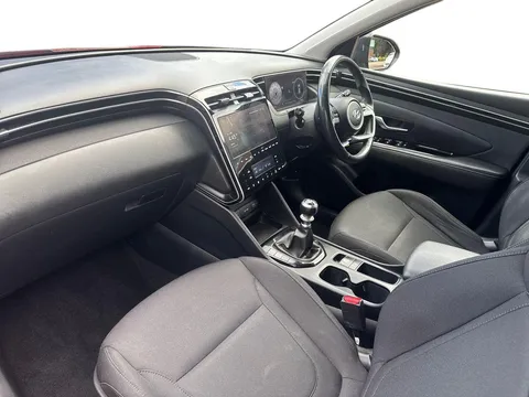 BF22DHC Hyundai Tucson 1.6 TGDi SE Connect 5dr 2WD Thumbnail #4