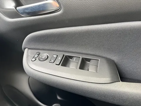 MJ74FXG Honda Jazz 1.5 i-MMD Hybrid Elegance 5dr eCVT Thumbnail #23
