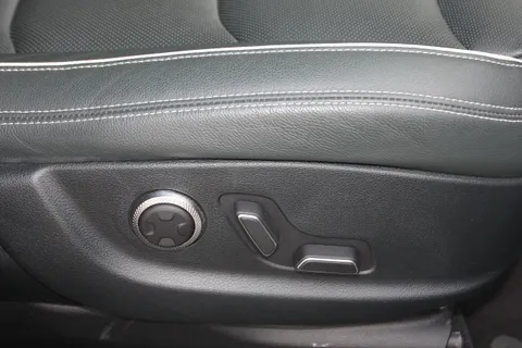 OV72GCZ Genesis Gv70 360kW Sport 77kWh 5dr Auto AWD Thumbnail #23