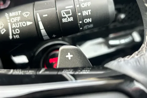 RF74ONH Honda CR-V 2.0 eHEV Elegance 5dr eCVT Thumbnail #36