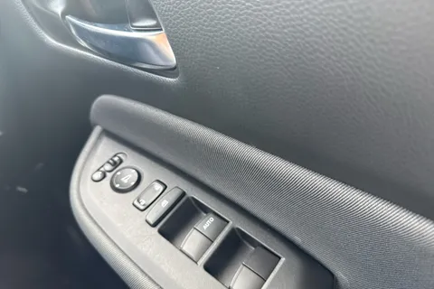 RJ74OJU Honda Jazz 1.5 i-MMD Hybrid Elegance 5dr eCVT Thumbnail #16