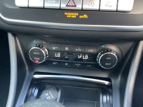 OE66JUA Mercedes-Benz Cla Class CLA 200d AMG Line 4dr Thumbnail #28