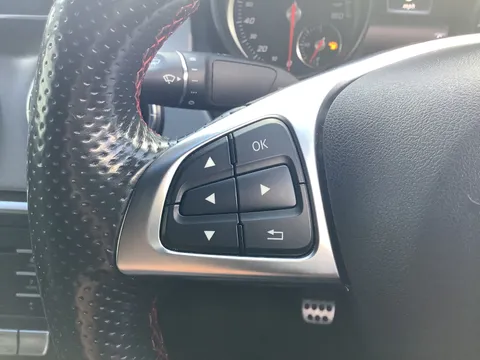 OE66JUA Mercedes-Benz Cla Class CLA 200d AMG Line 4dr Thumbnail #20