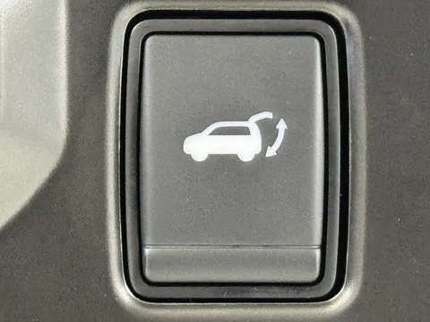 DL25JDF Renault Symbioz 1.6 E-Tech FHEV 145 Iconic Esprit Alpine 5dr Auto Thumbnail #10