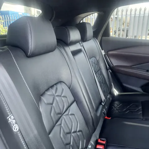 DX74XHU Nissan Qashqai 1.3 DiG-T MH Tekna 5dr Thumbnail #10