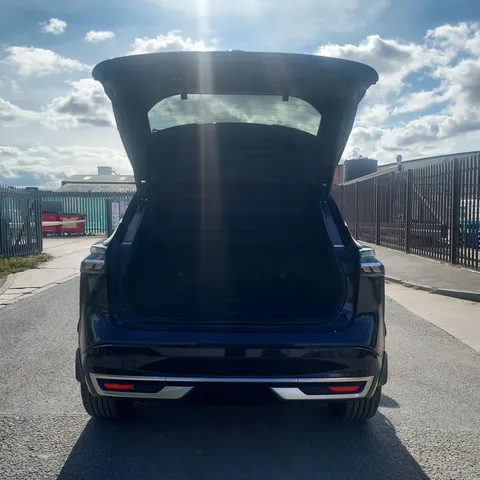 DX74XHU Nissan Qashqai 1.3 DiG-T MH Tekna 5dr Thumbnail #11