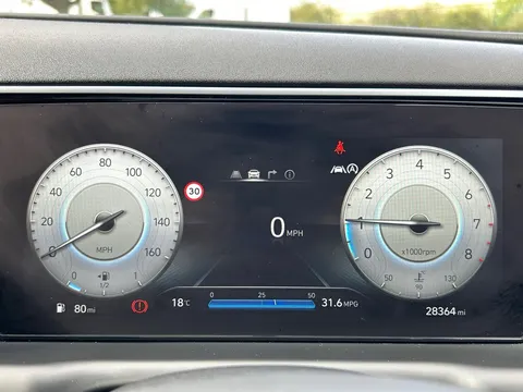 BV71UKM Hyundai Tucson 1.6 TGDi Ultimate 5dr 2WD Thumbnail #11