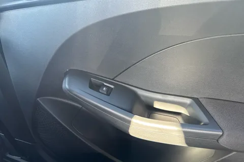 MC25EYT Mg Motor Uk Mg3 1.5 Hybrid SE 5dr Auto Thumbnail #18