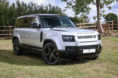 DU70HXJ Land Rover Defender 2.0 D240 First Edition 110 5dr Auto Thumbnail #1