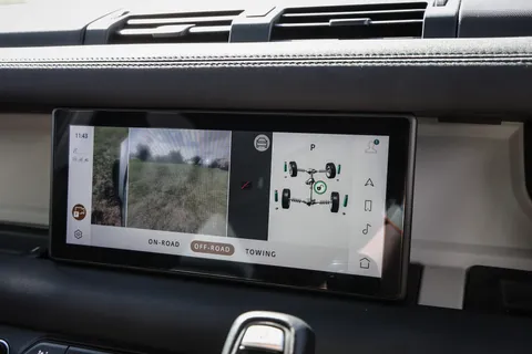 DU70HXJ Land Rover Defender 2.0 D240 First Edition 110 5dr Auto Thumbnail #35