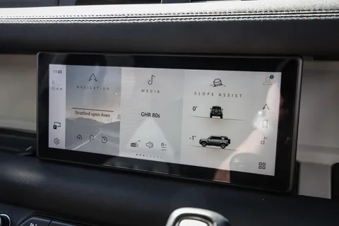 DU70HXJ Land Rover Defender 2.0 D240 First Edition 110 5dr Auto Thumbnail #36