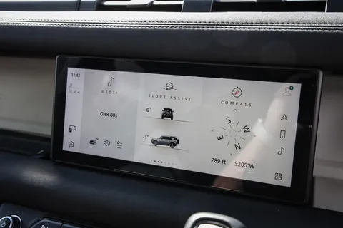 DU70HXJ Land Rover Defender 2.0 D240 First Edition 110 5dr Auto Thumbnail #37
