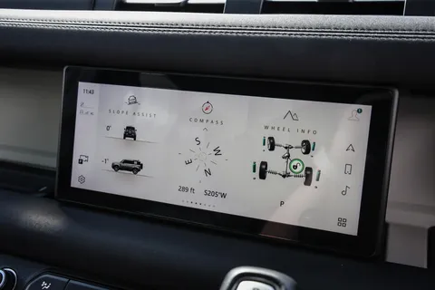 DU70HXJ Land Rover Defender 2.0 D240 First Edition 110 5dr Auto Thumbnail #38